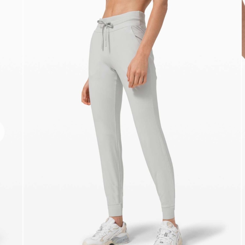Lululemon Ready To Rulu Pant in Vapor